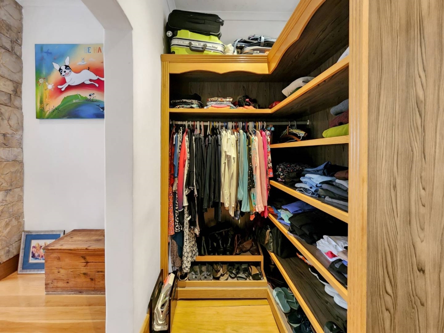 2 Bedroom Property for Sale in Sea Point Western Cape
